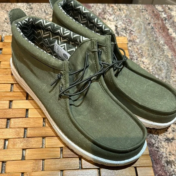Hey Dude | Shoes | Hey Dude Green Chukka Boots With Moctoe  display picture 1